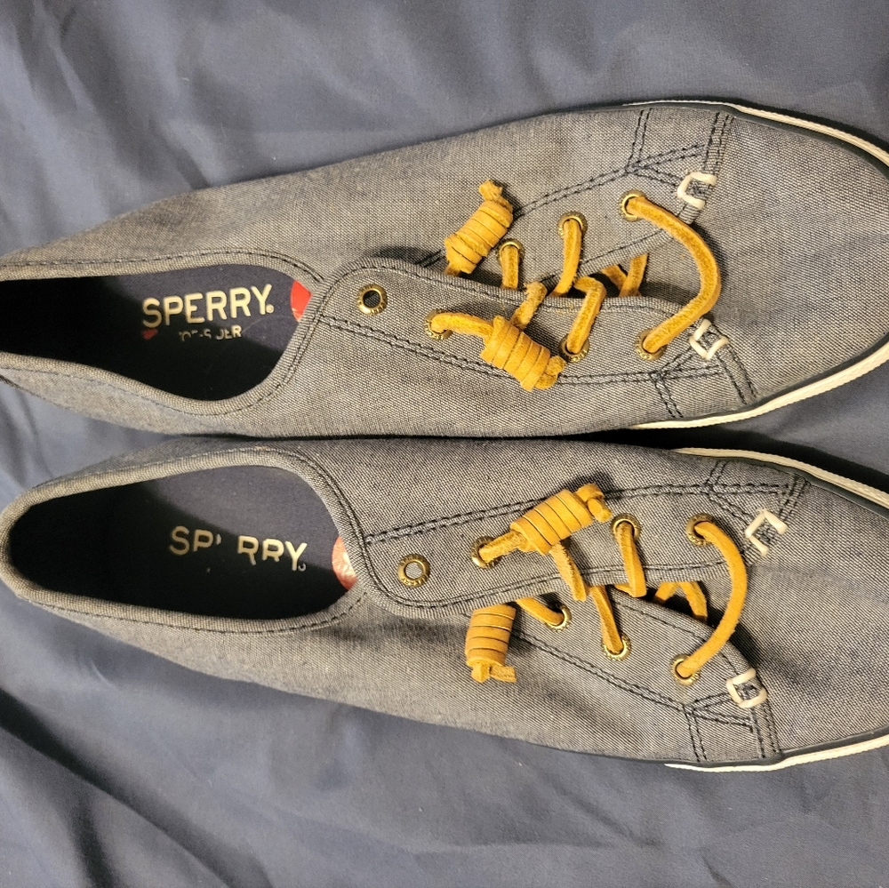 Sperrys womans size 10 slip on sneakers blue and tan